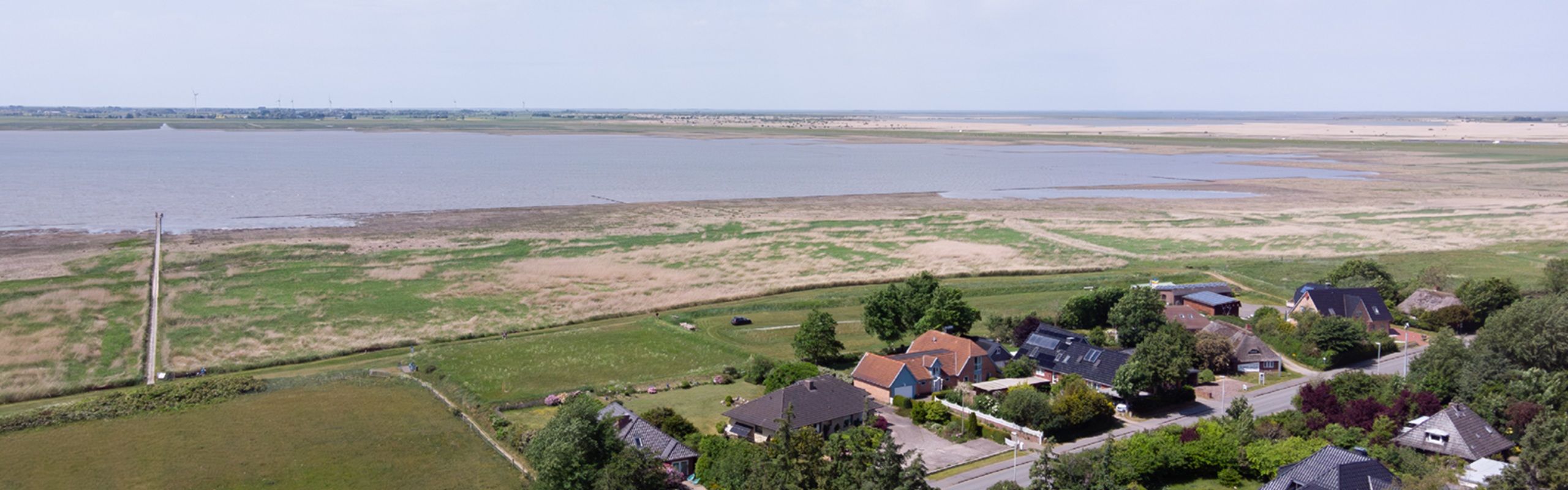 Seebruecke in Schobuell bei Husum an der Nordsee.